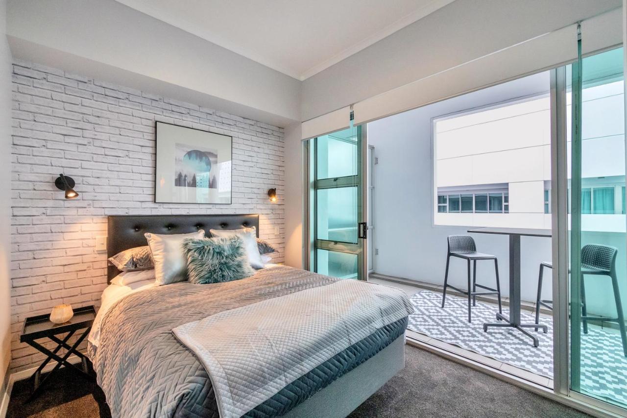 Princes Wharf Boutique Apartments Окленд Экстерьер фото