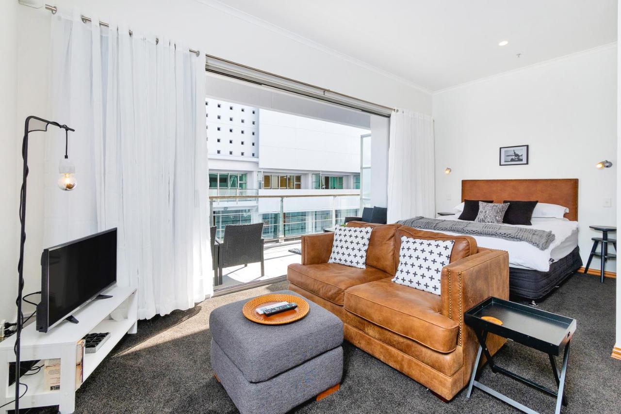 Princes Wharf Boutique Apartments Окленд Экстерьер фото