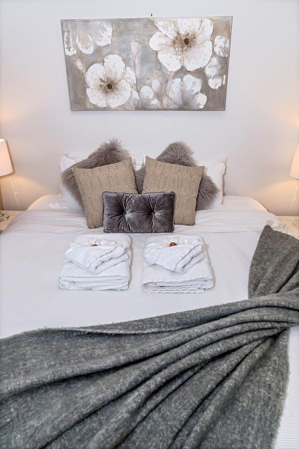 Princes Wharf Boutique Apartments Окленд Экстерьер фото