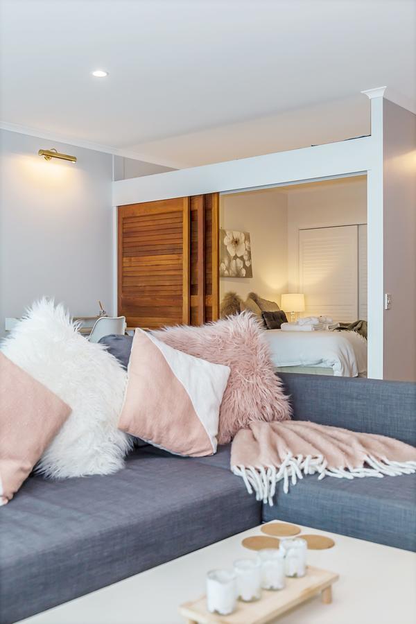 Princes Wharf Boutique Apartments Окленд Экстерьер фото