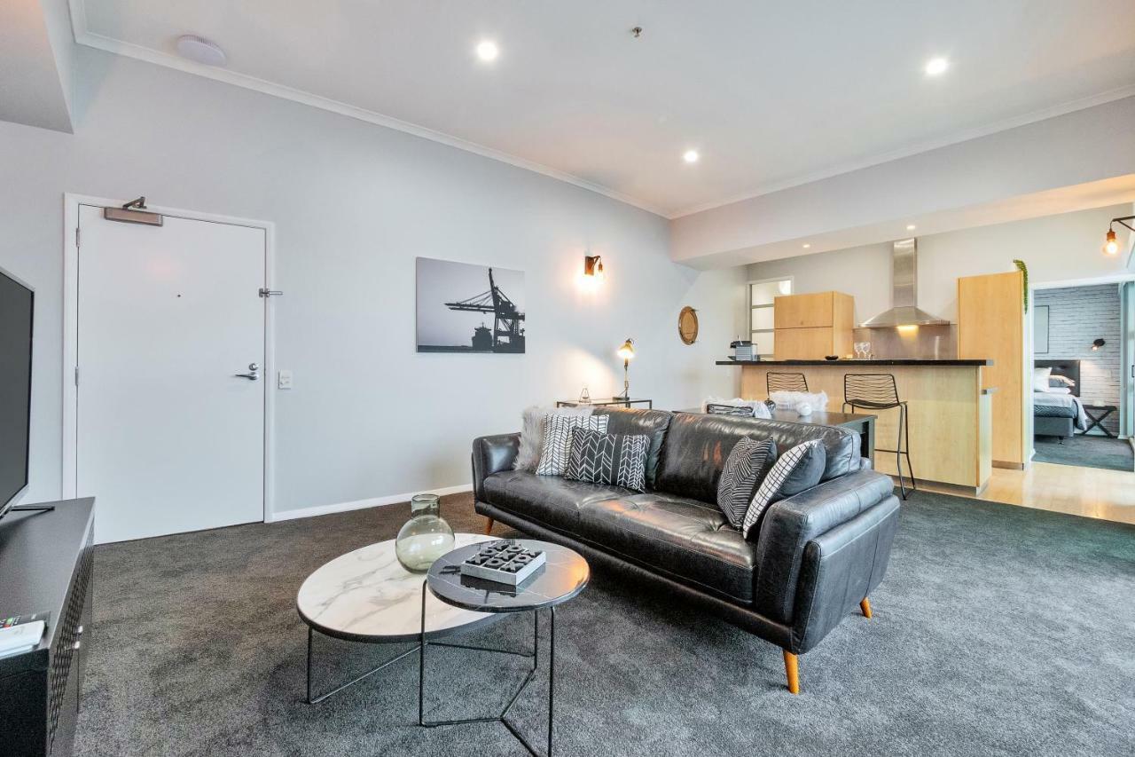 Princes Wharf Boutique Apartments Окленд Экстерьер фото